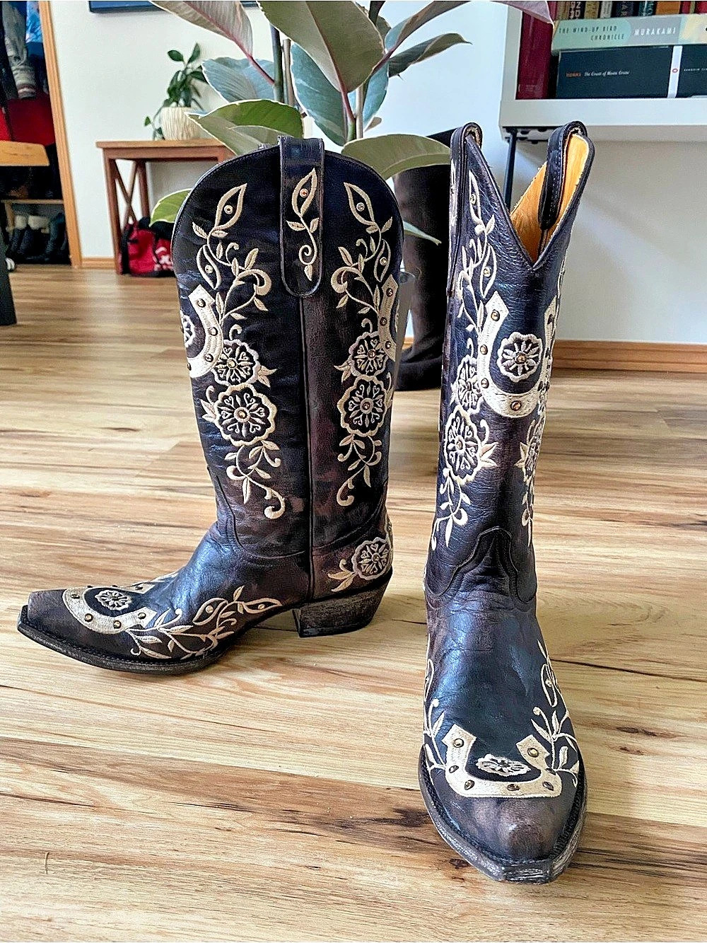 Old Gringo Lucky Floral Embroidered Western Boots Size 8